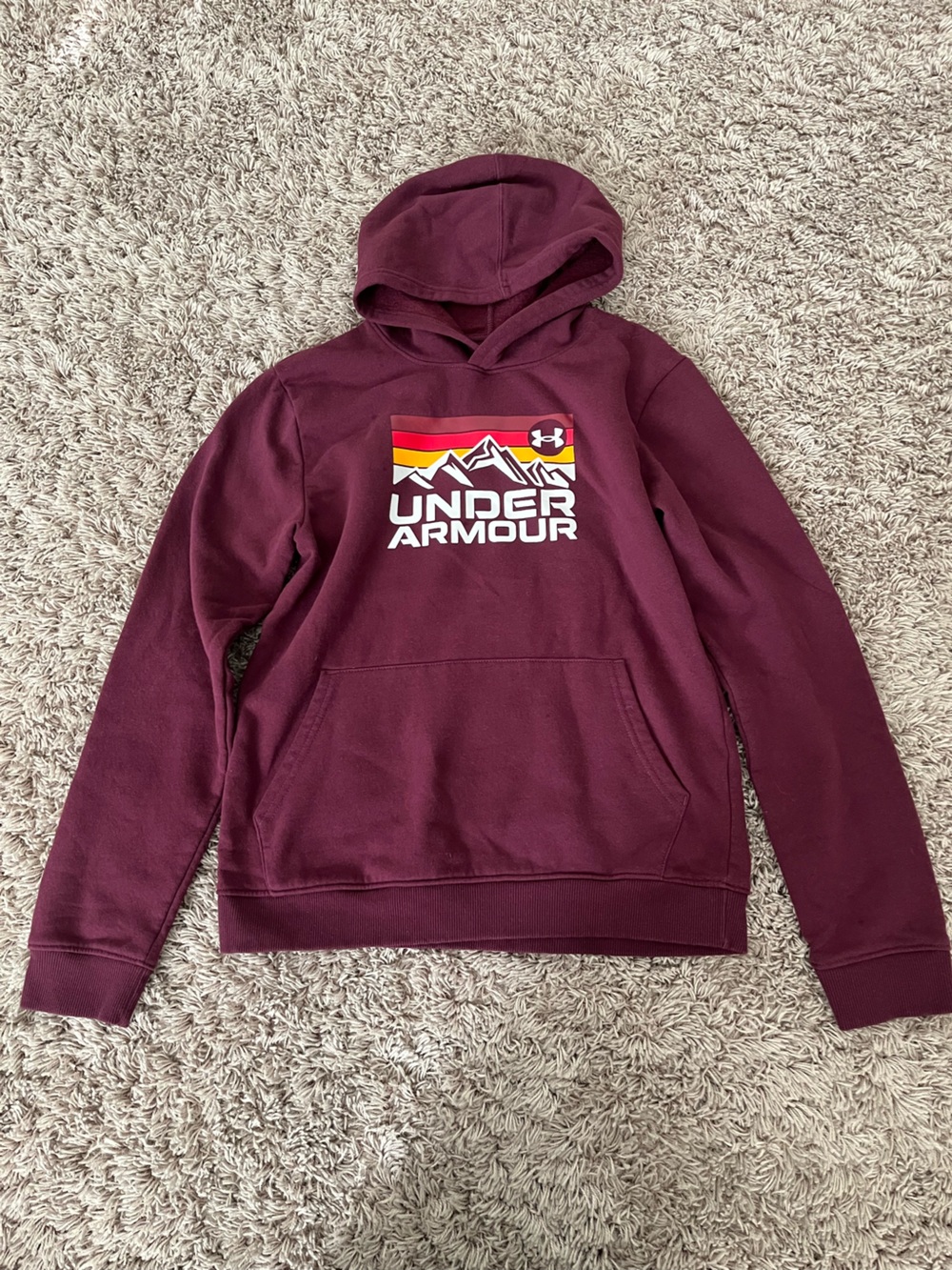 Under Armour Men's Burgundy Pullover Hoodie with Mountain Graphic